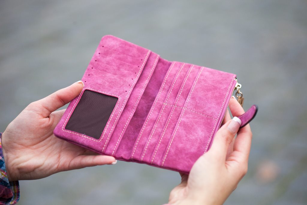 pink wallet